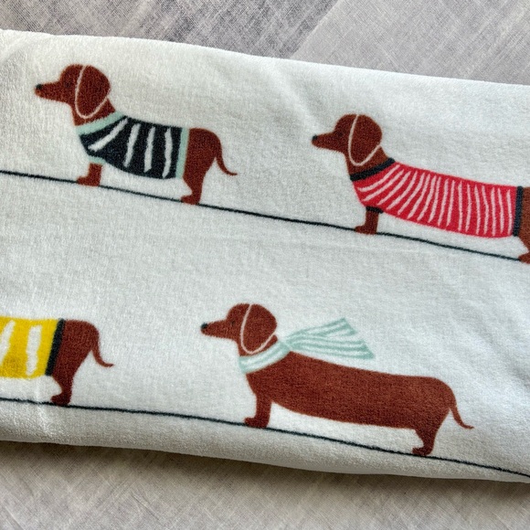 Dachshund Dog Throw Blanket - Picture 3 of 5
